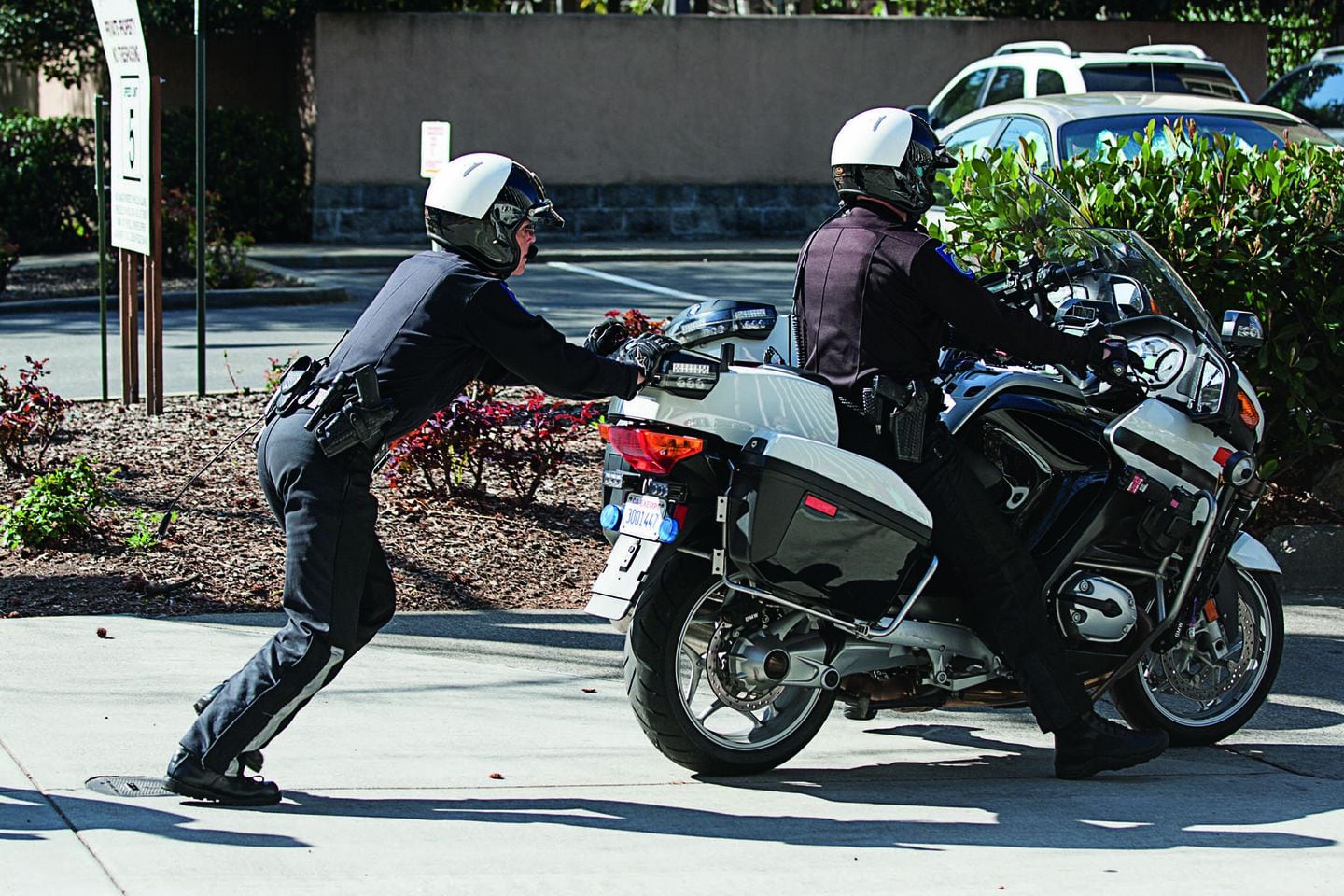 Give Your Bike A Bumpstart To Start A Dead Battery Cycle World