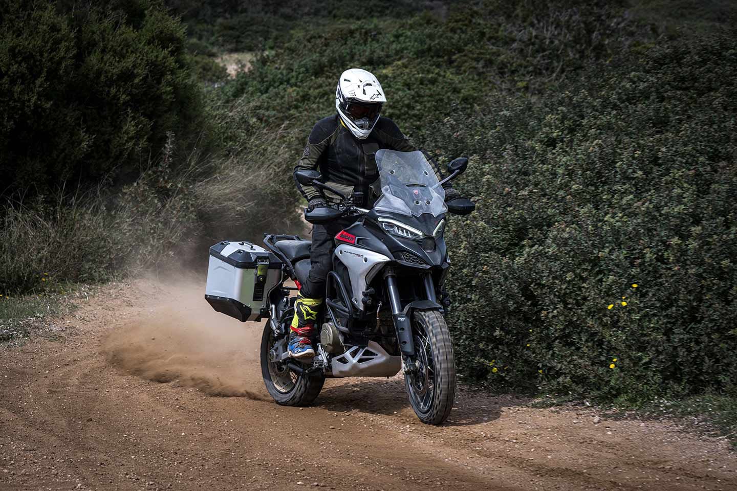 While not as svelte as the middleweights, throwing the Multistrada V4 Rally is easier than it would seem for a 573-pound machine.