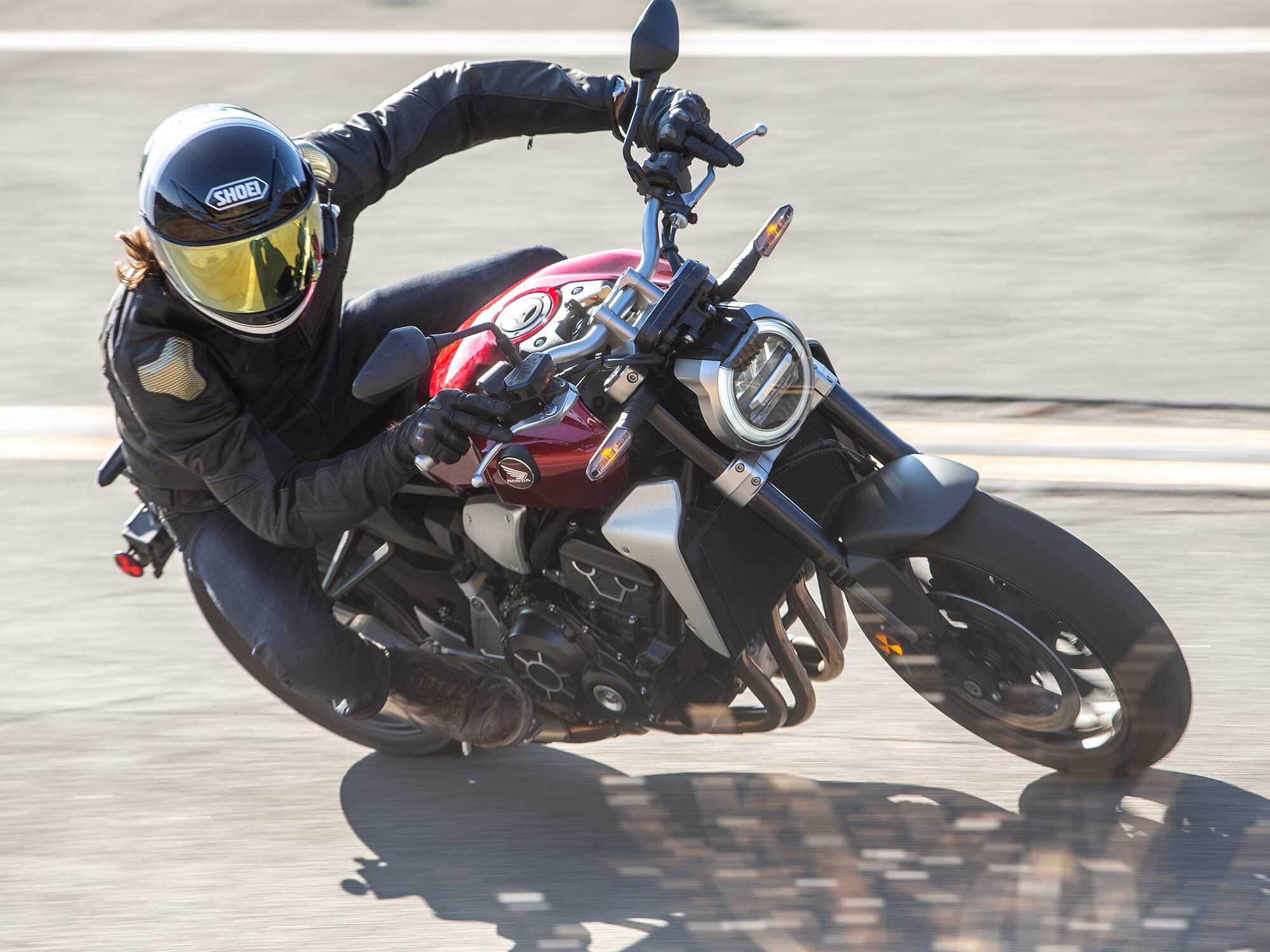 Gales taking advantage of the Honda’s aggressive ergonomics.