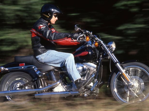 希少 00s Harley Davidson スカル フレイム 2XL USA製 EELTS6XINFCVFOKDWTJTCGXURI.jpg