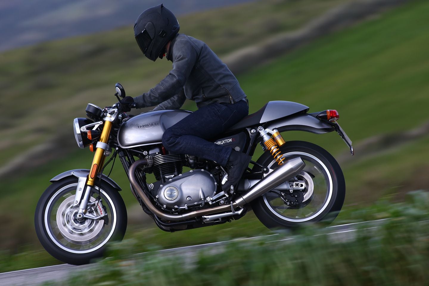 Triumph bonneville thruxton r deals