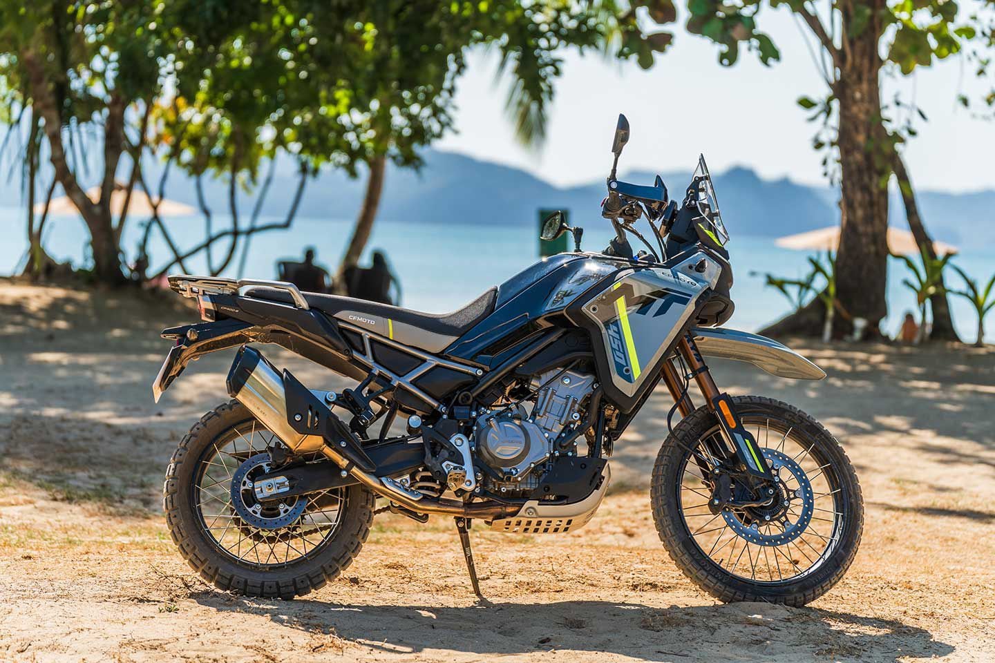 Ibex 450 in Tundra Gray. Note: The Ibex 450 is known as the 450MT in other parts of the world. Ibex (the name used for CFMoto’s entire adventure lineup) was enlisted to ensure no overlap with Yamaha’s MT lineup in the States. US models will also come with the low front fender.