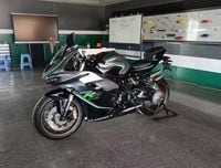 QJMotor Superbike Cycle World