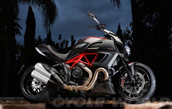 2011 discount diavel carbon
