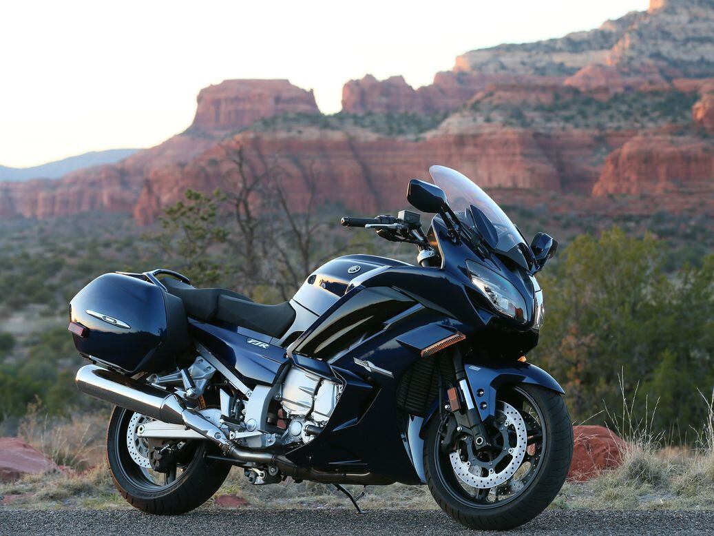 2016 Yamaha FJR1300ES A First Ride Review Cycle World