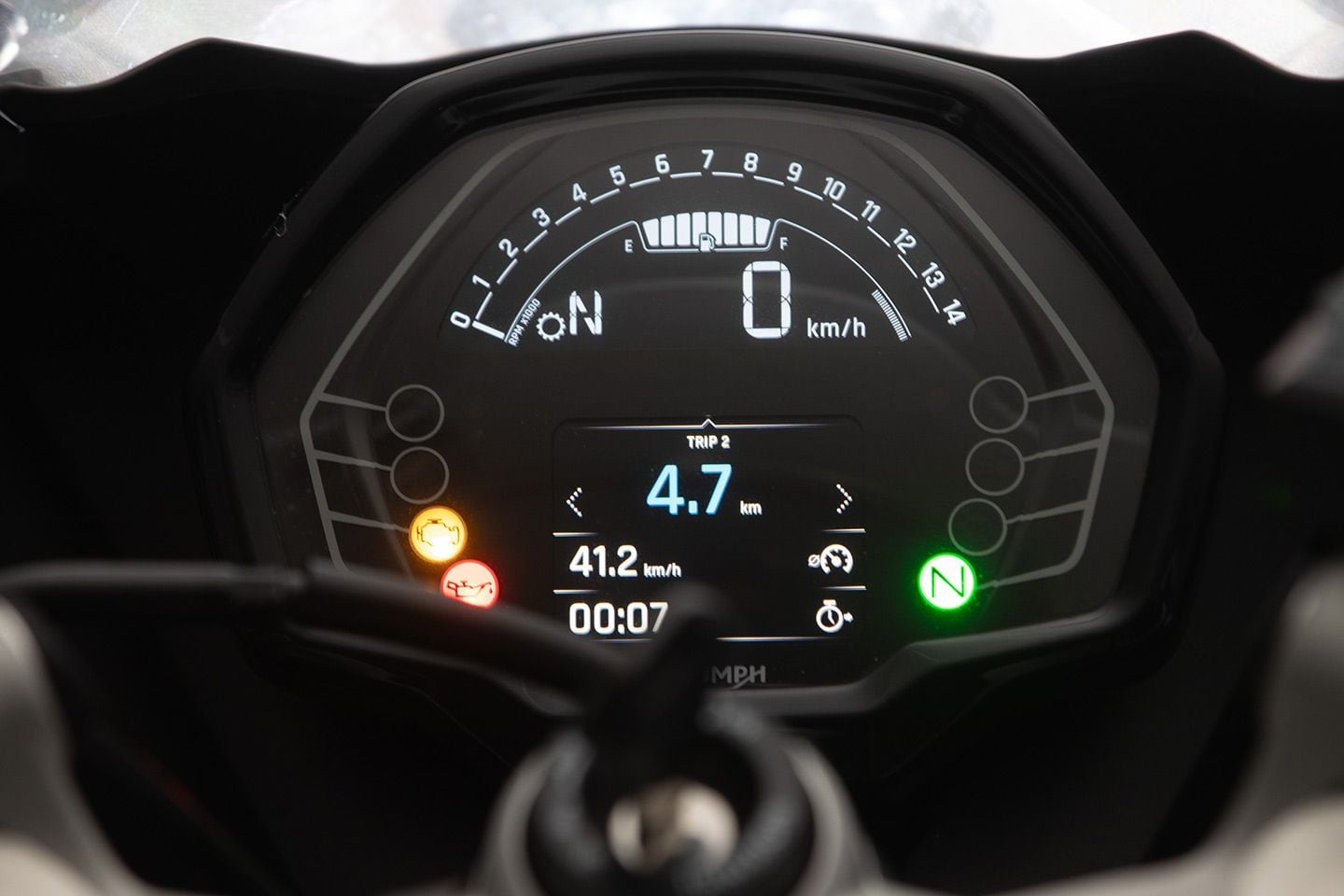 The hybrid TFT/LCD dash displays all the necessary information, from bike info to modes and settings.