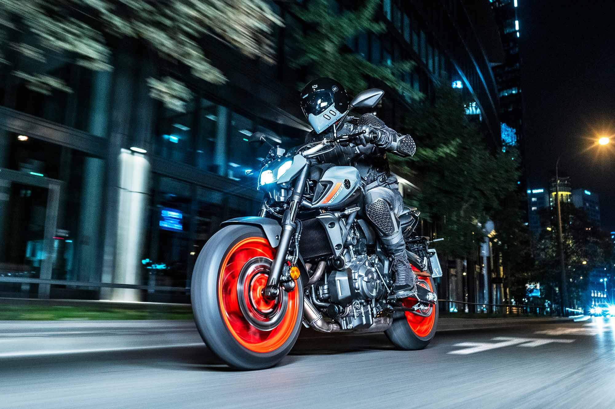 2021 Yamaha MT-07 (Grey).
