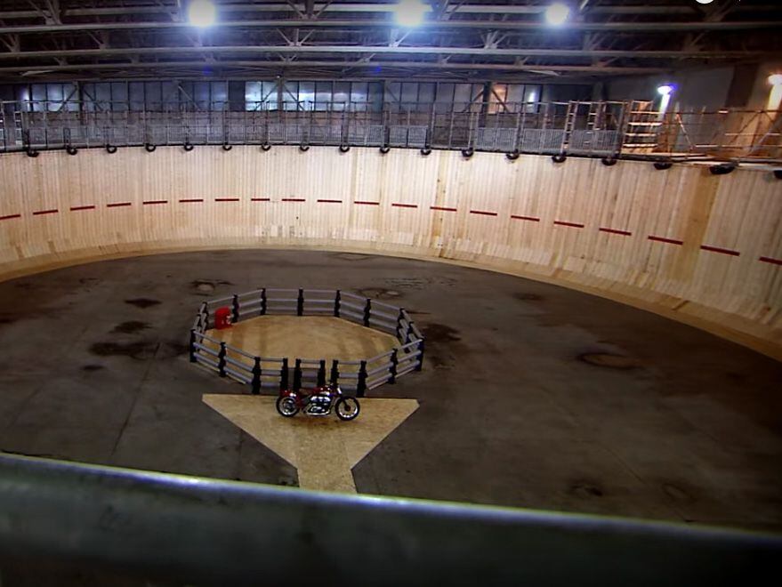 Wall of Death with bike in front
