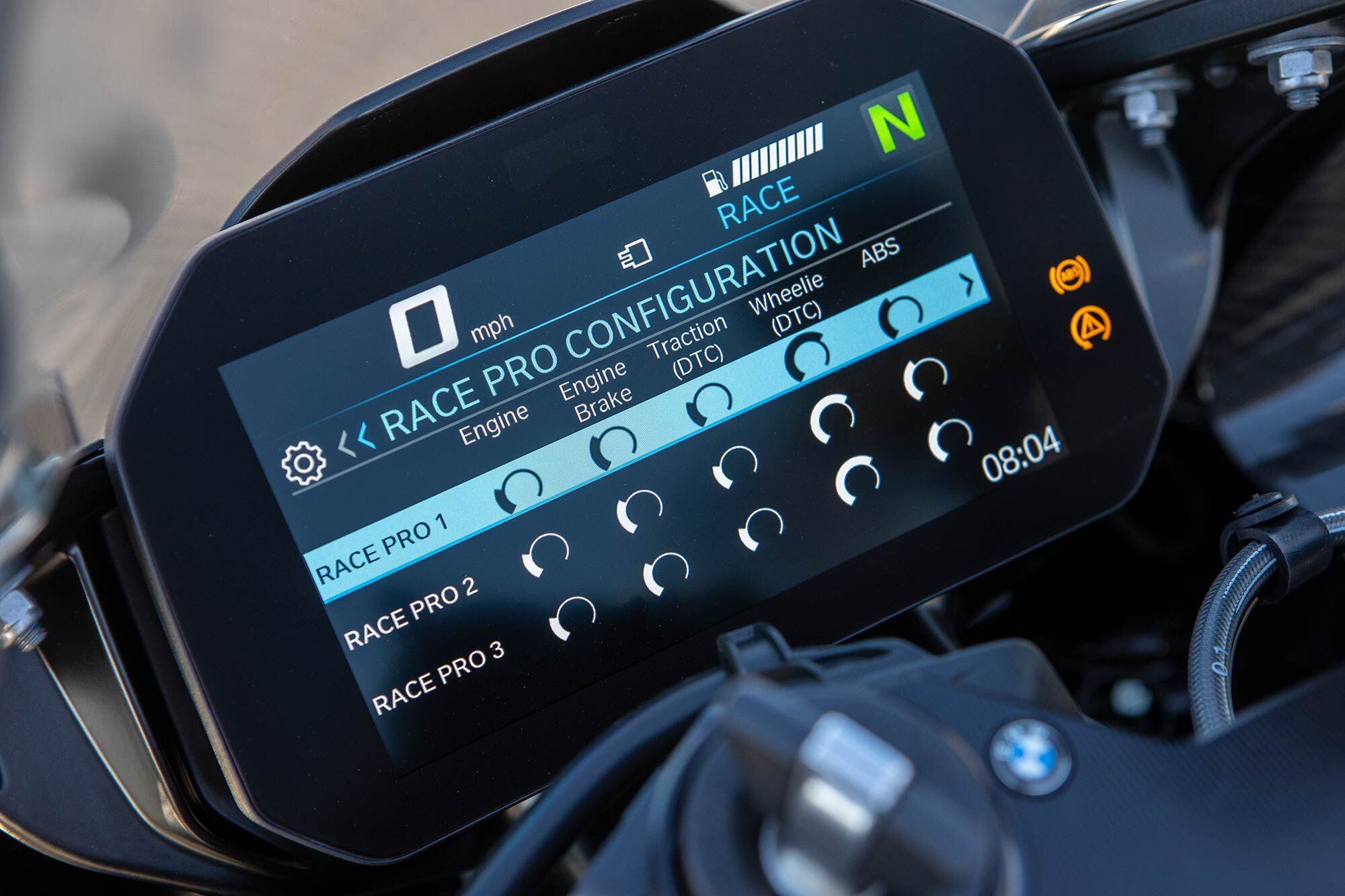 The TFT display of the M 1000 RR is top-notch, but toggling through its screens is time-consuming.