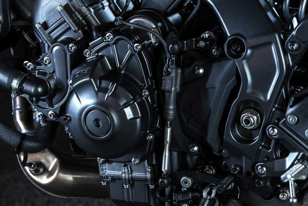 The MT-09′s 890cc triple is unchanged, though Yamaha added a new two-duct intake with amplifier grilles to magnify the mill’s induction honk.