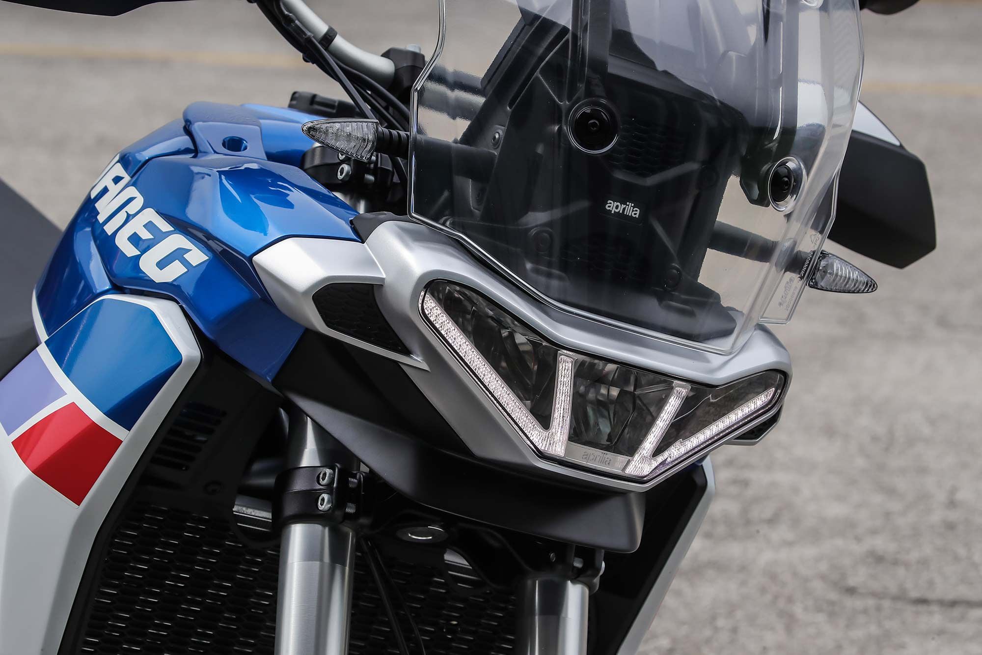 LED daytime running lights surround the three LED headlights at the front of the Tuareg.