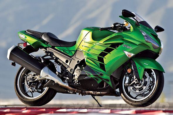 In 1996, #Kawasaki released the Ninja ZX-7R motorcycle – a serious piece of  machinery for enthusiasts. Powered by a potent 750cc engine, this model  delivered legendary power that pushed the boundaries of