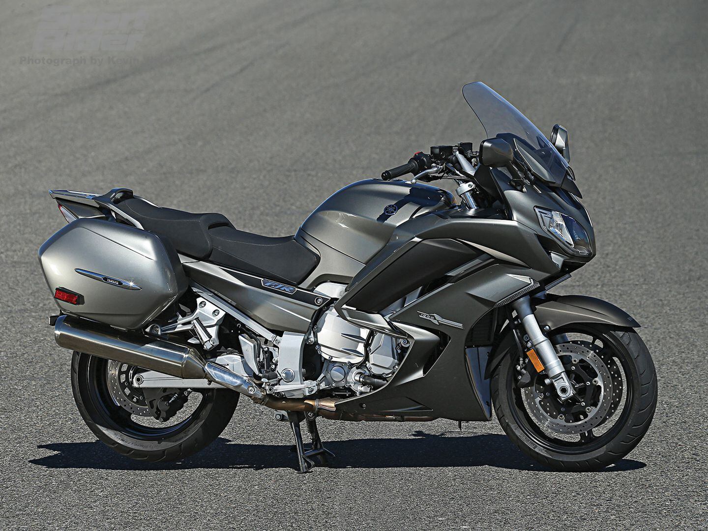 バイク YAMAHA FJR1300AS ヤマハ FJR1300AS – 国内初投入された新型FJRの実力とは 試乗インプレ