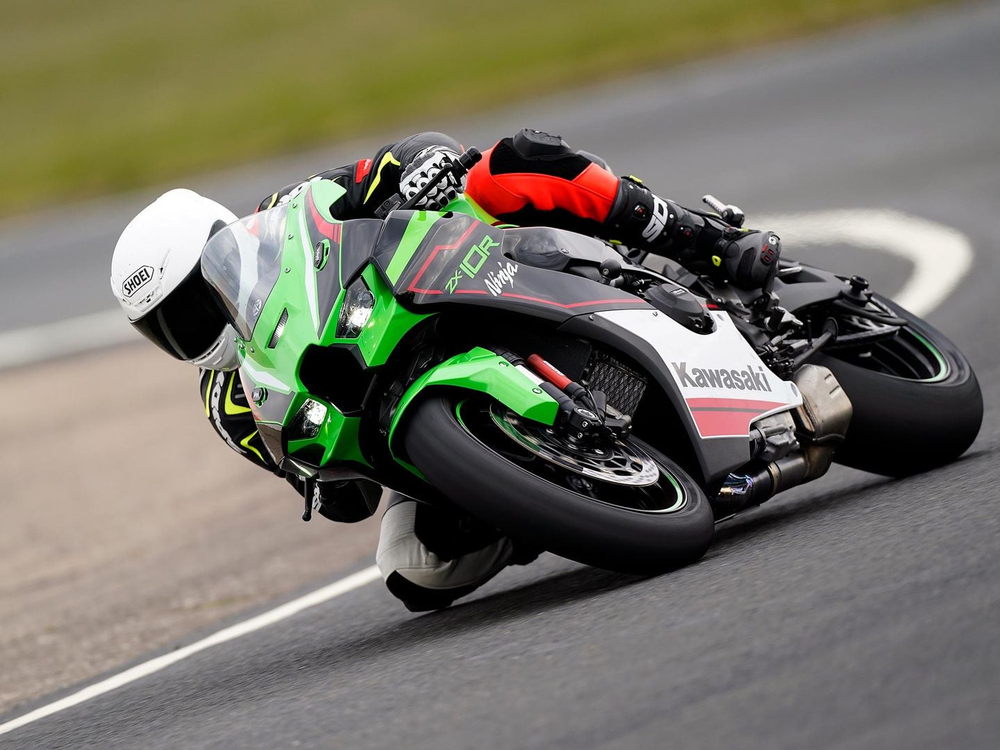 2021 Kawasaki Ninja ZX 10R and ZX 10RR First Ride Cycle World