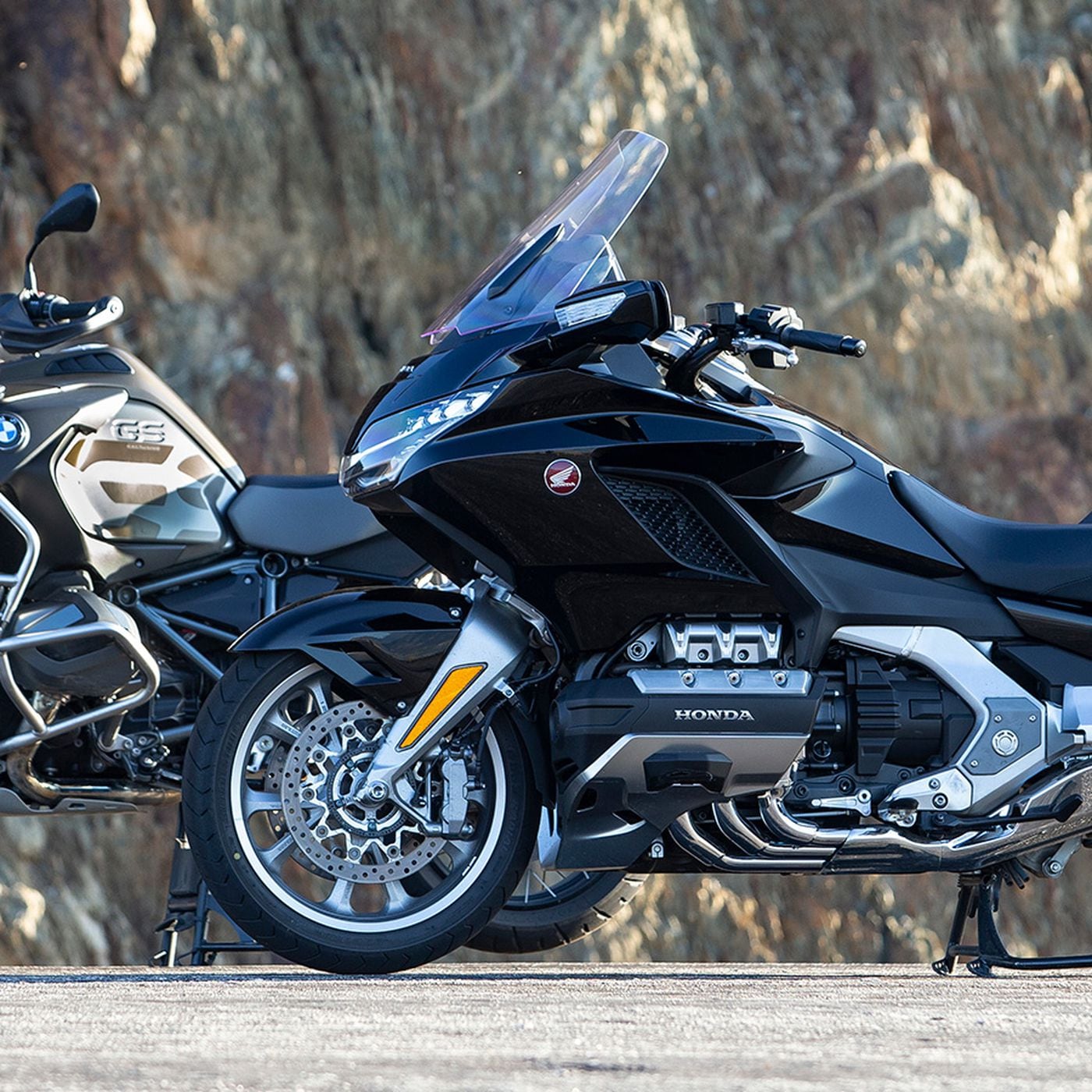 19 Honda Gold Wing Tour Vs Bmw R 1250 Gs Adventure Cycle World