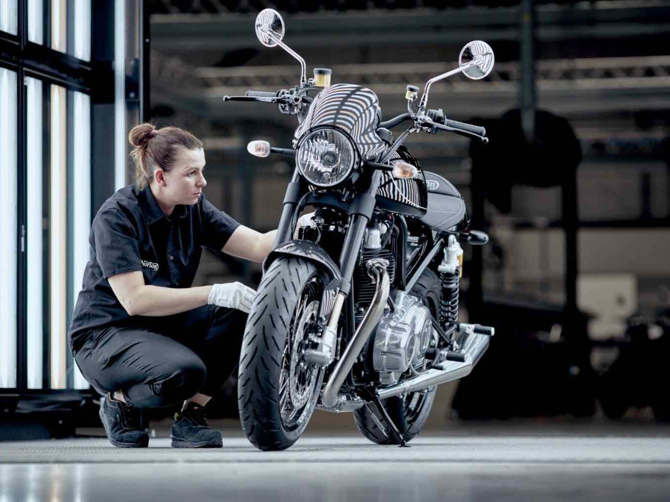 suzuki commando bike