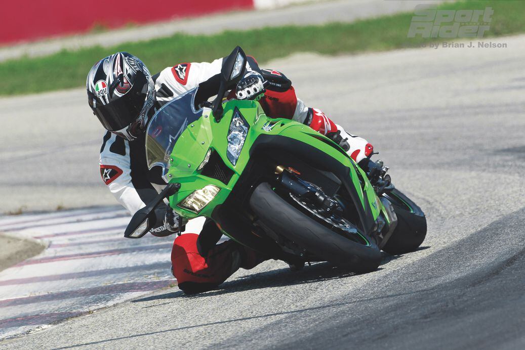 りん♠︎様 2011 Literbikes on the Dyno - BMW S 1000 RR, Ducati 1198, Kawasaki