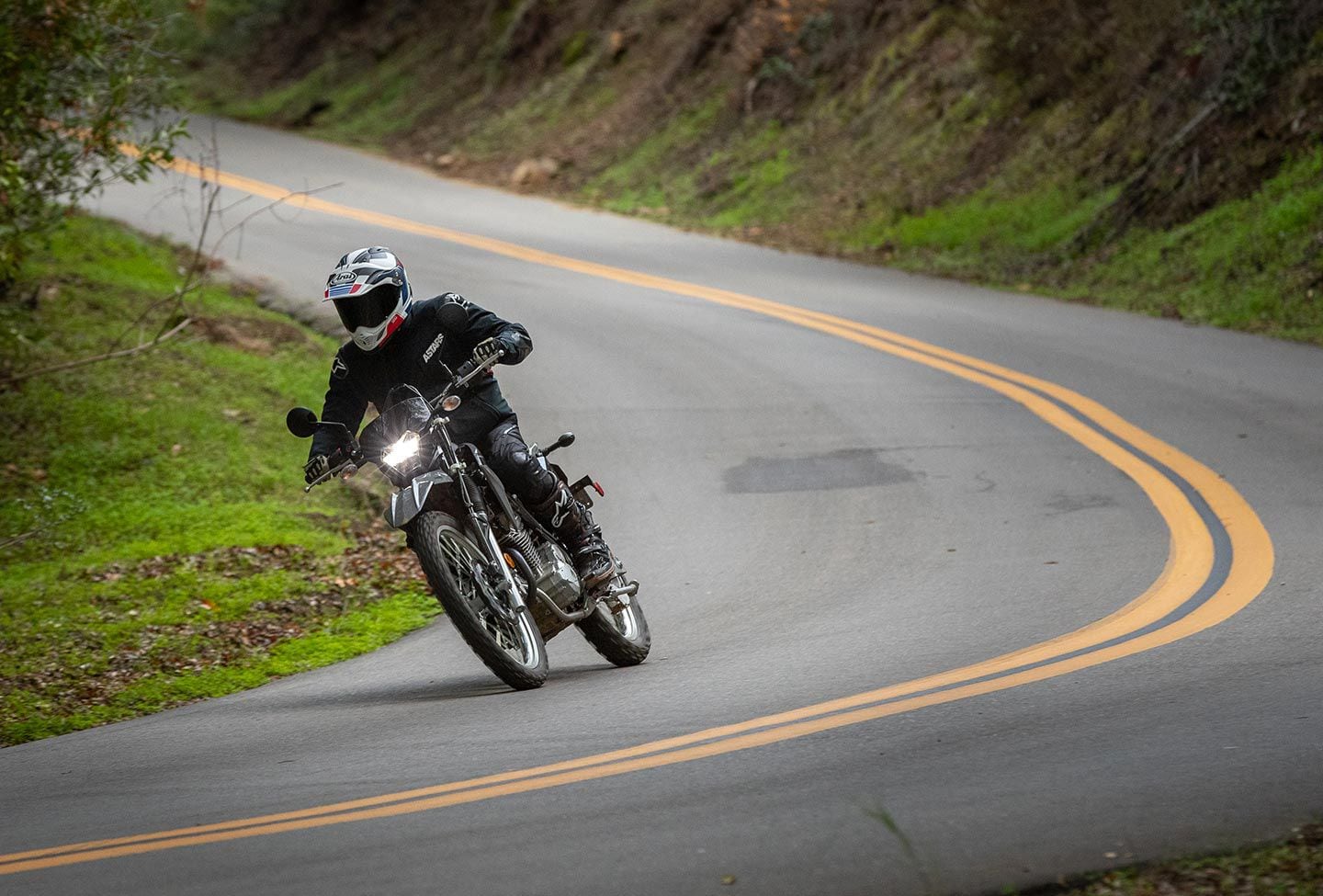 The low center of gravity and firm suspension made the bike planted when barreling down twisty roads.