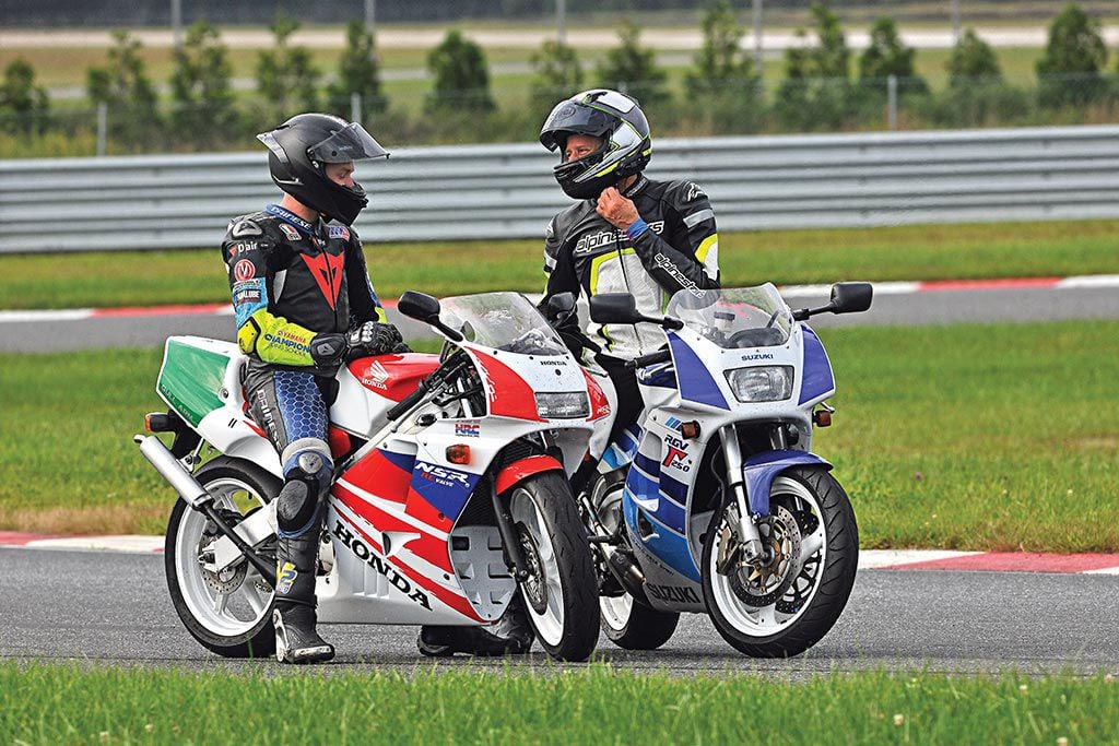 moto racer vs moto racer 2