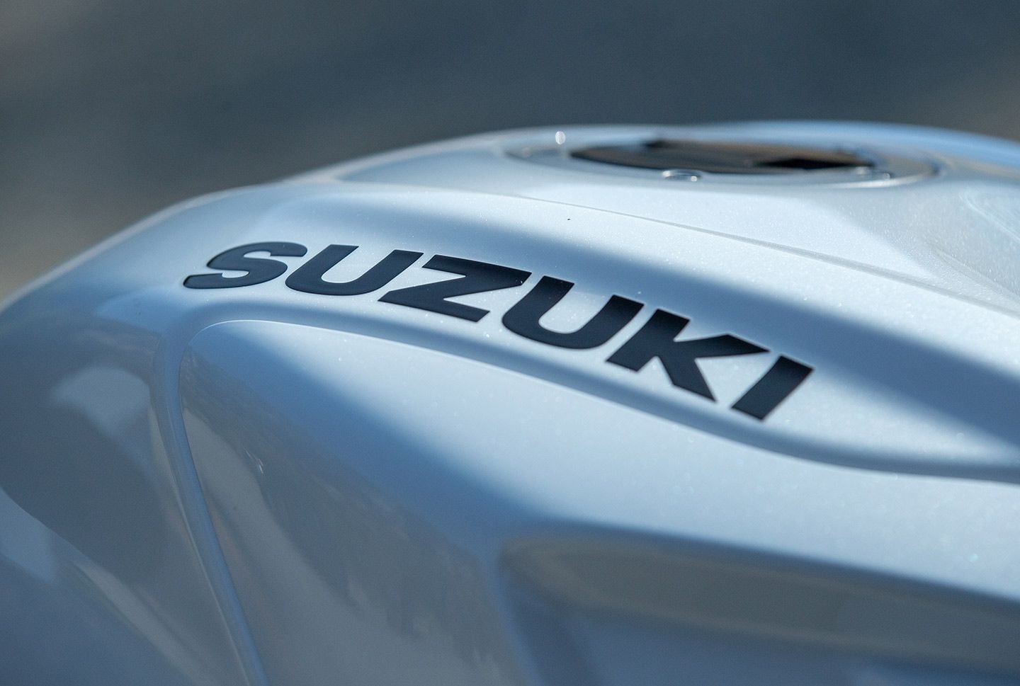 The Suzuki GSX-R600 gas tank holds 4.5 gallons of fuel.
