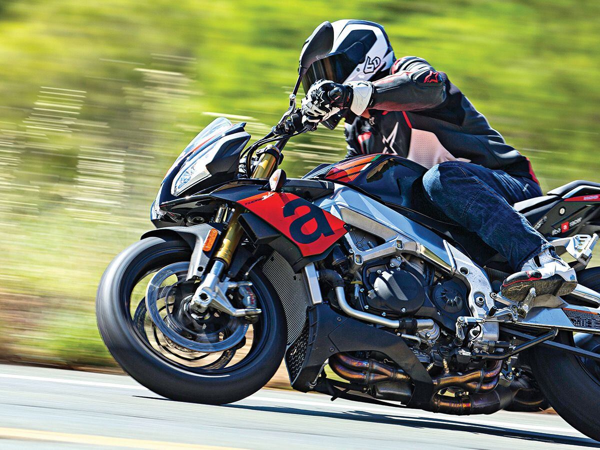 2017 Aprilia Tuono V4 1100 RR