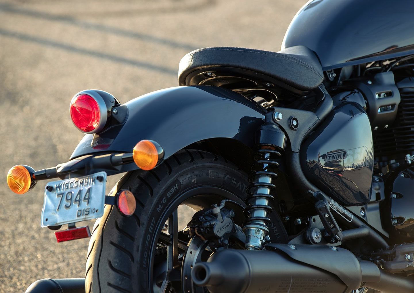Royal enfield bobber 650 price on sale