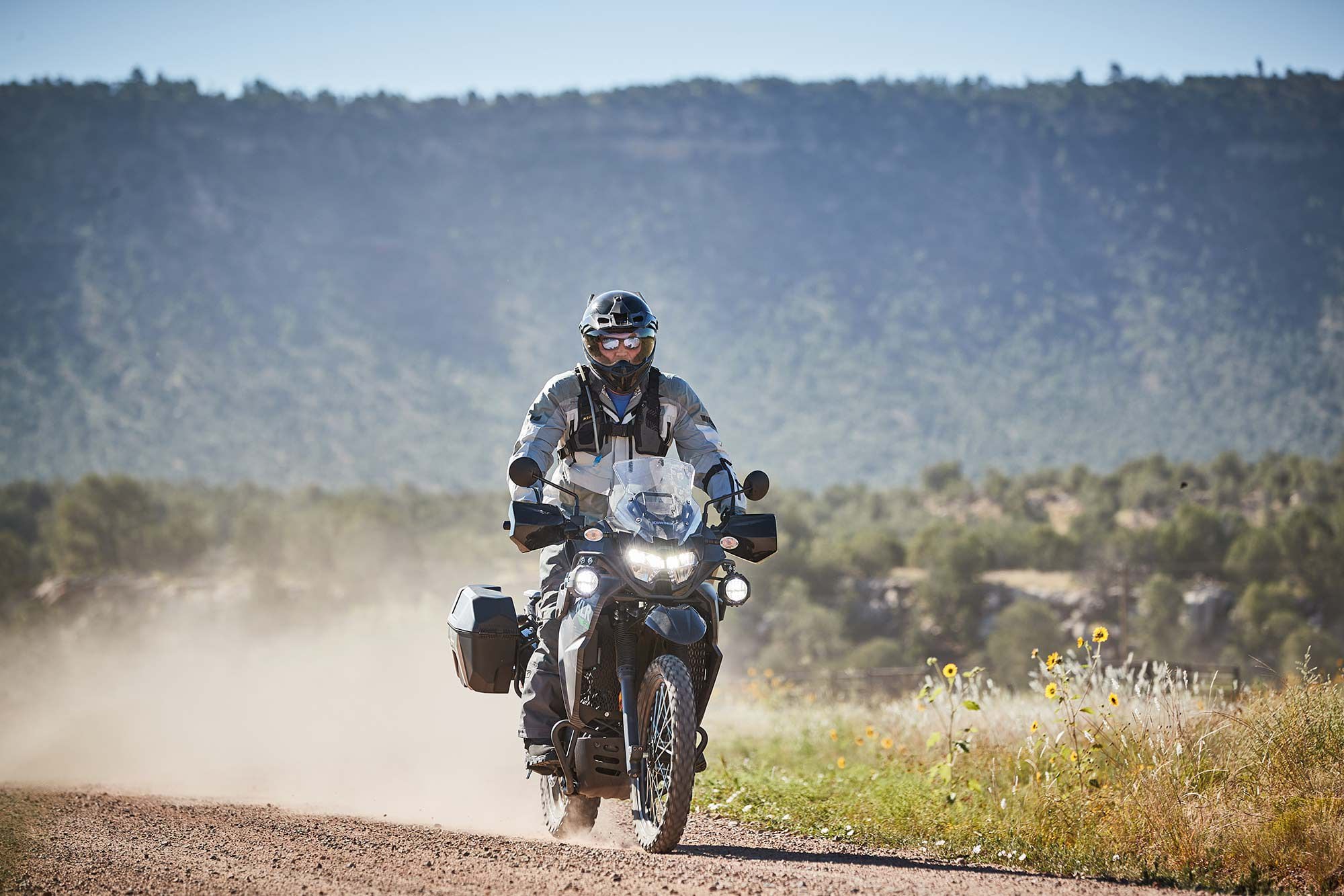 Abuse or cruise—the KLR650 will take either approach without complaint.
