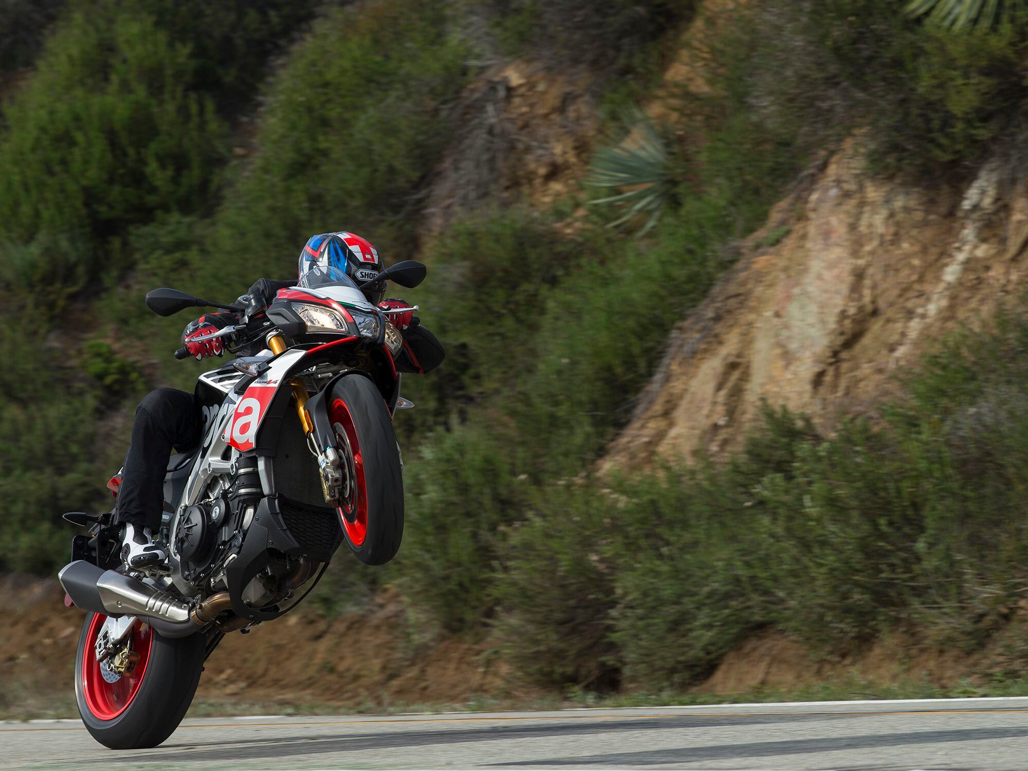 Aprilia tuono 1100 shop factory 2016
