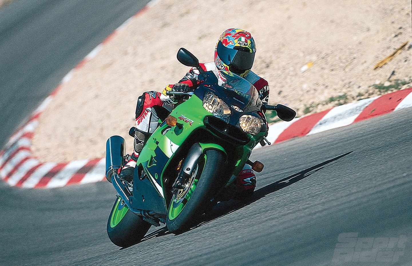 E model reviews - ZX-9R.Net Forum