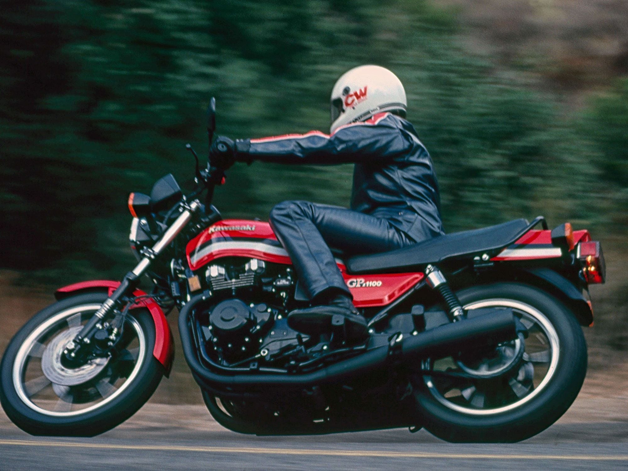 The Kawasaki GPz550 the Middleweight Revolution Cycle World