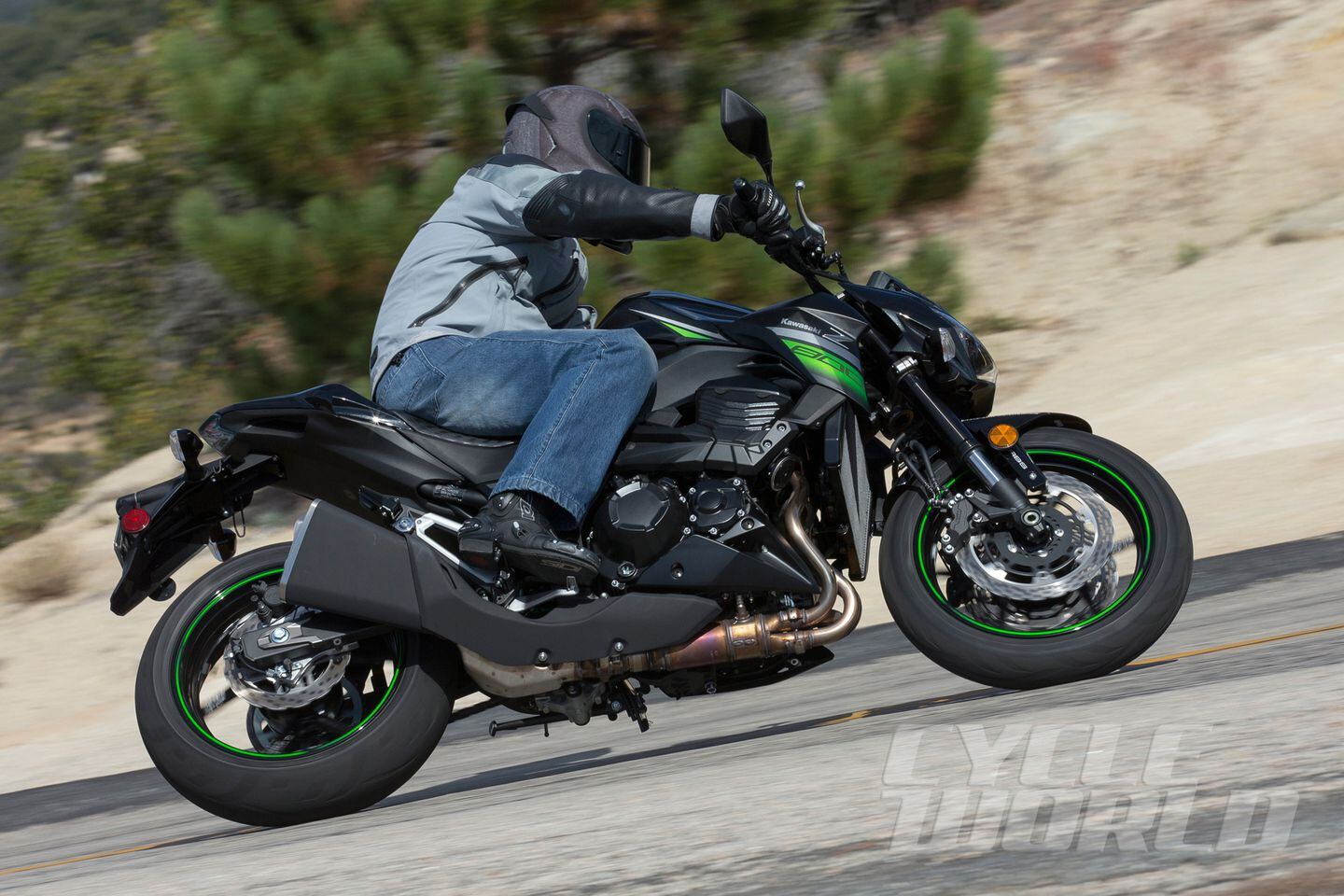 Z800 bike hotsell