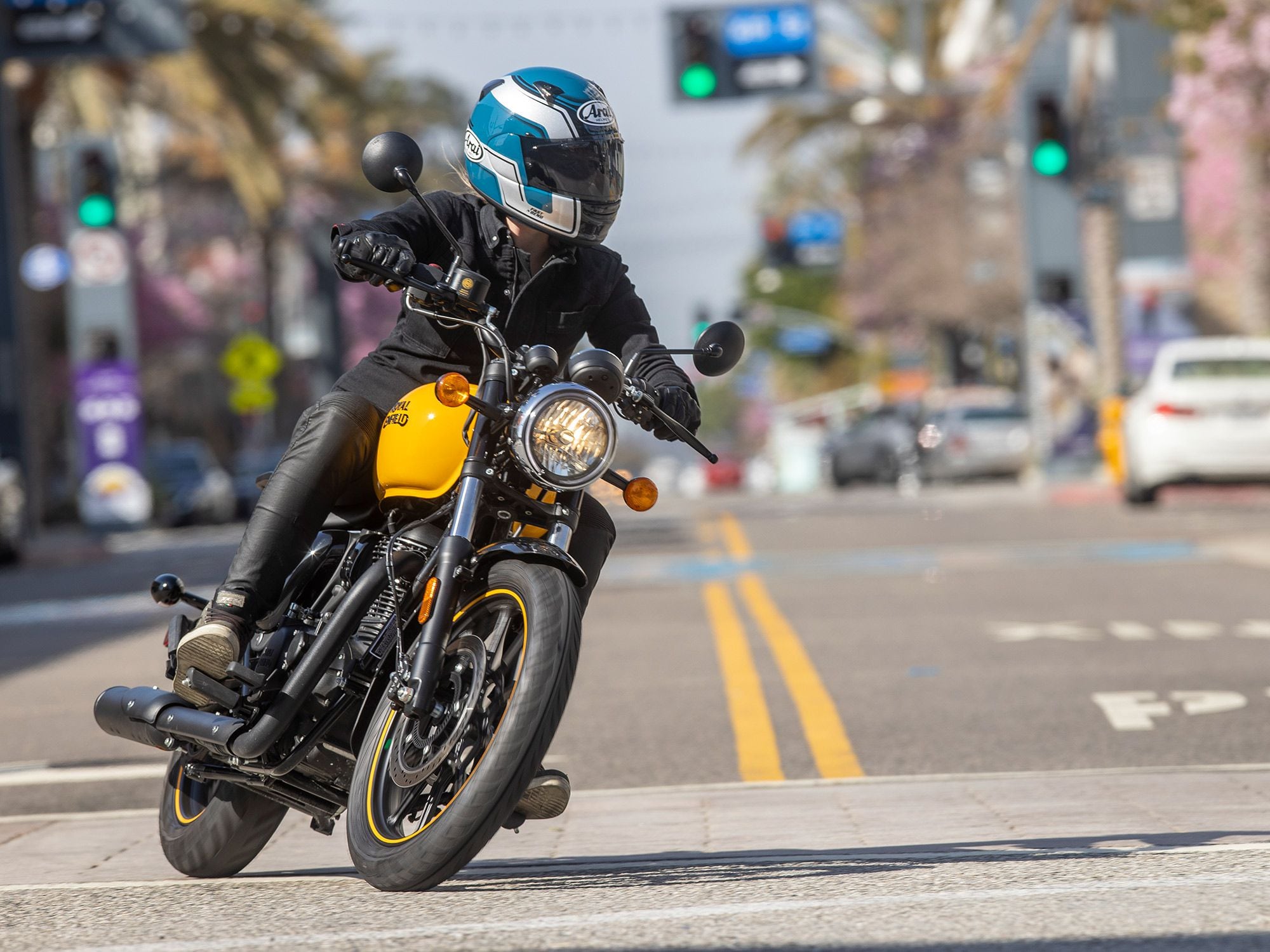 2021 Royal Enfield Meteor 350 (Fireball trim)