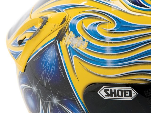 RS TAICHI GP.max.R070 LL2ワイド　プロテクター付き RS Taichi GP MAX R070 Leathers And More - Crash Tested! | Cycle World
