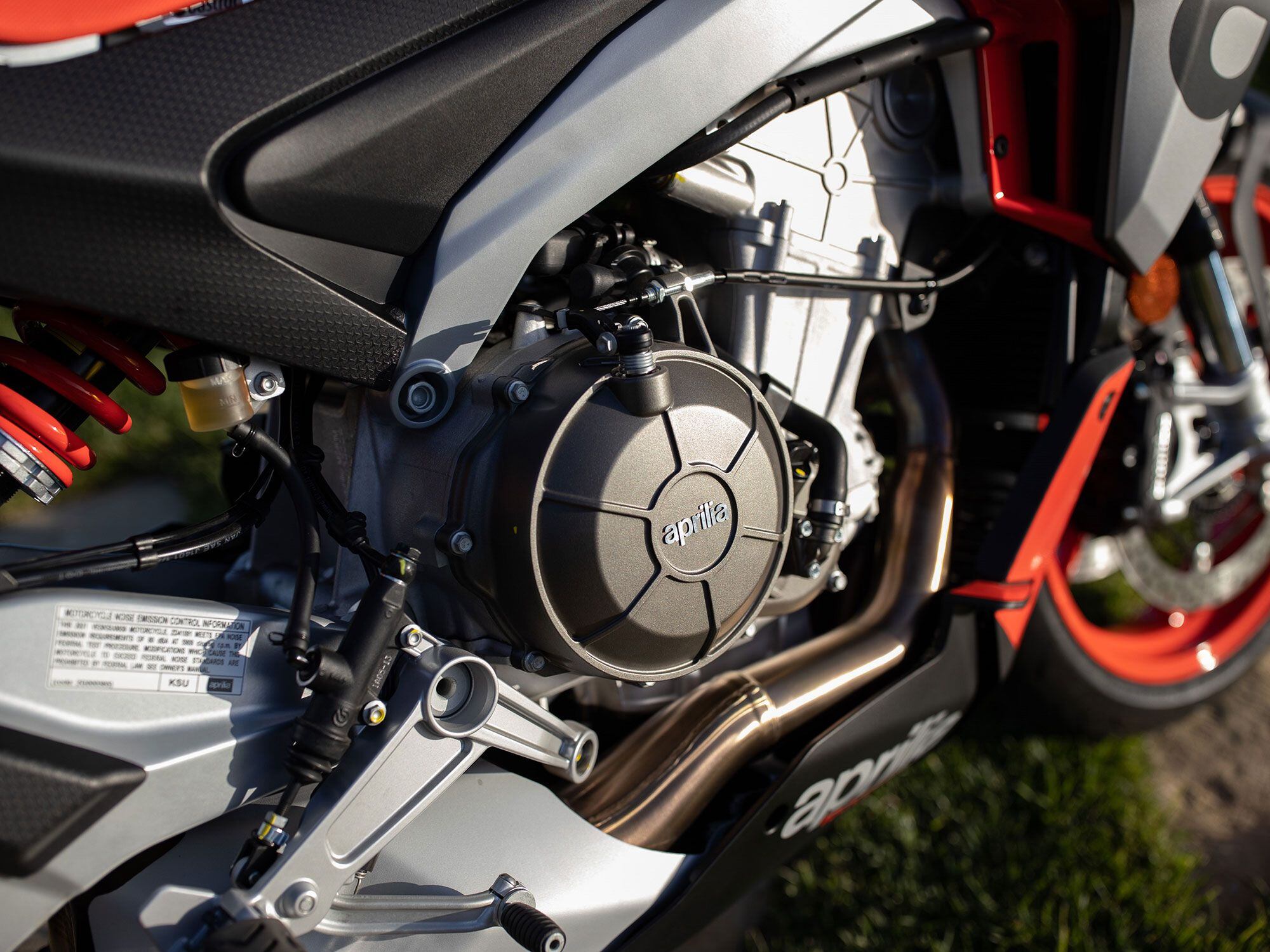 Engine-wise you get the same 100 hp parallel-twin engine, with a 13.5:1 compression ratio.