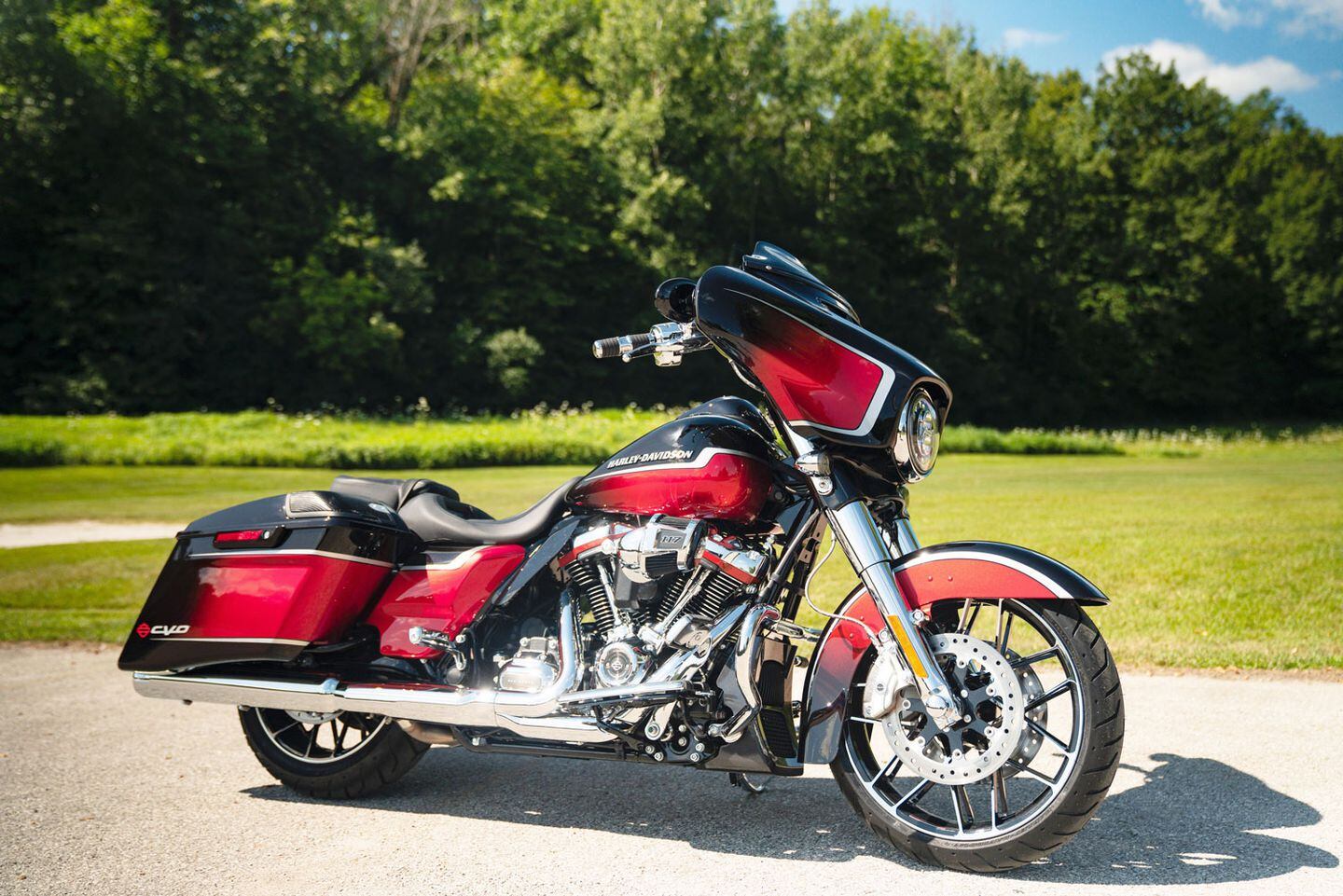 21 Harley Davidson Touring And Cvo First Look Cycle World