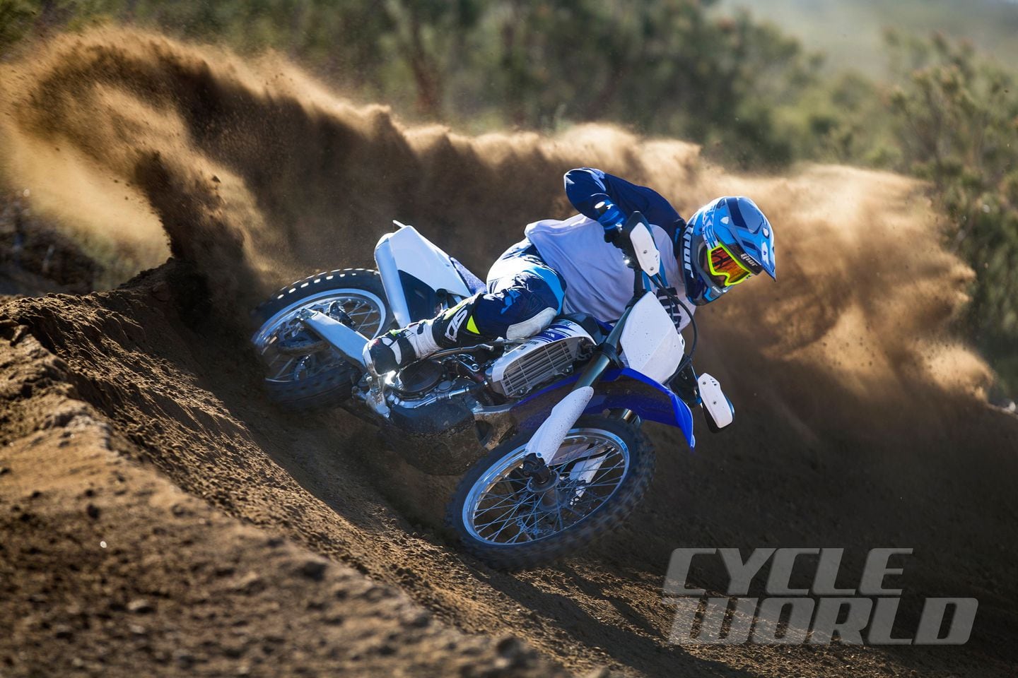 2016 Yamaha YZ450FX Motocrosser Off-Road Motorcycle FIRST RIDE