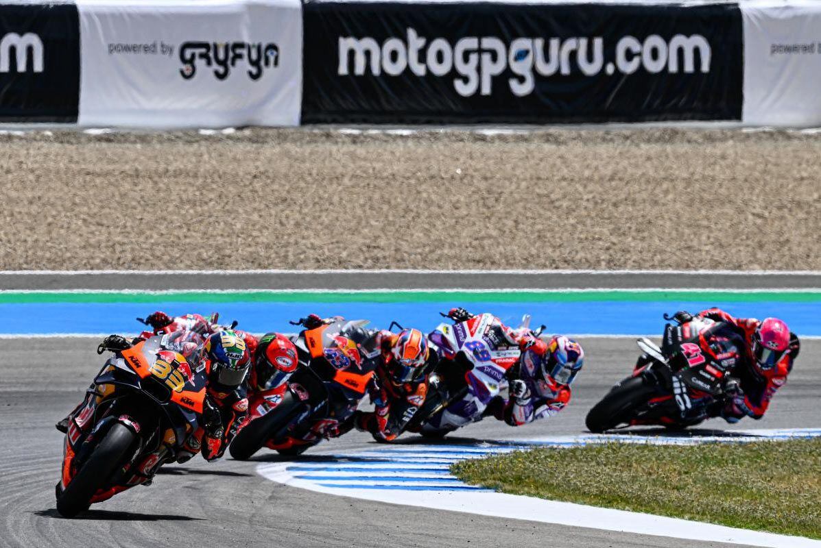 If you want to fight for the podium, you have to get up front early.