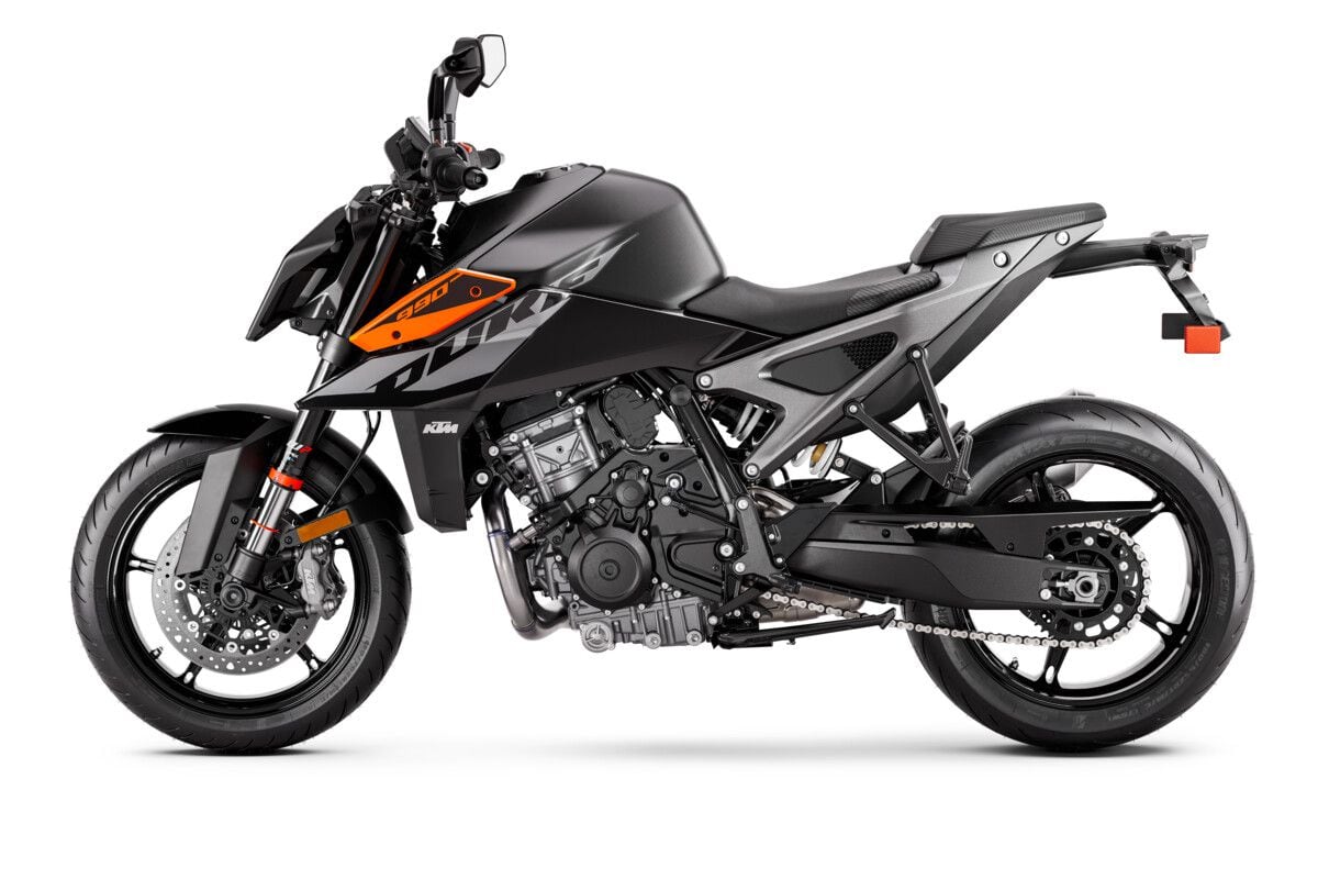 2024 KTM 990 Duke.