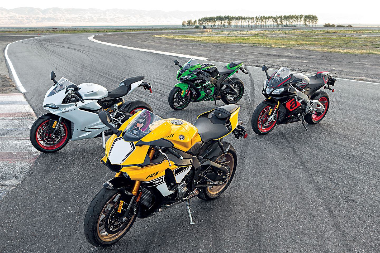 Yamaha r1 ducati on sale