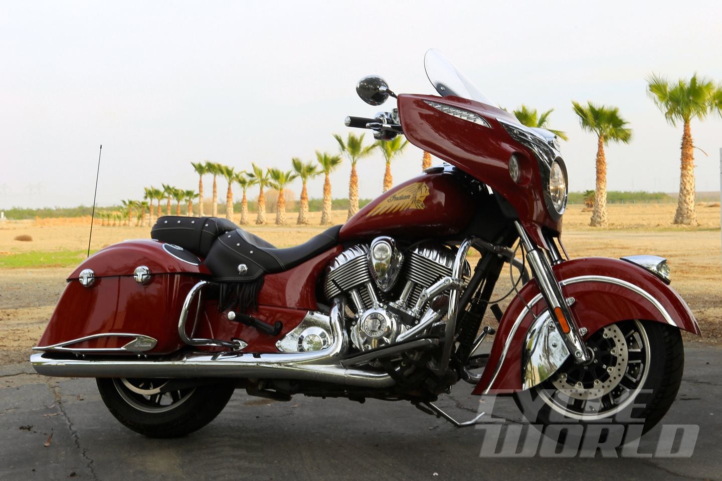 The Iron Redskin　indian インディアン 2019 Indian Chieftain Limited Motorcycle - Ruby Metallic