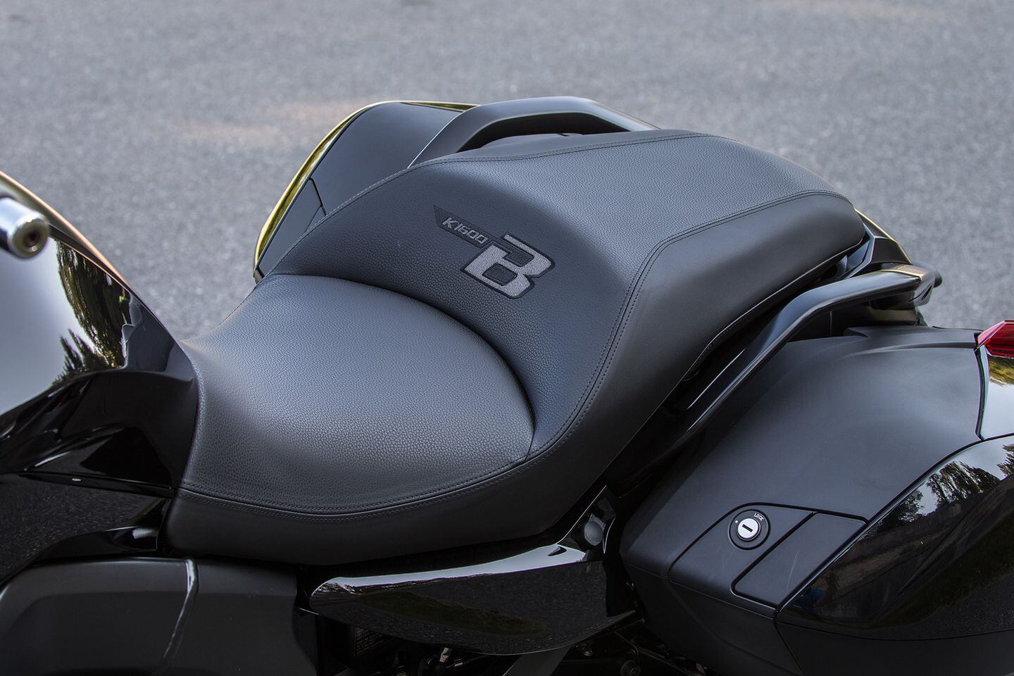 2018 BMW K1600B Review Touring Bagger Cycle World