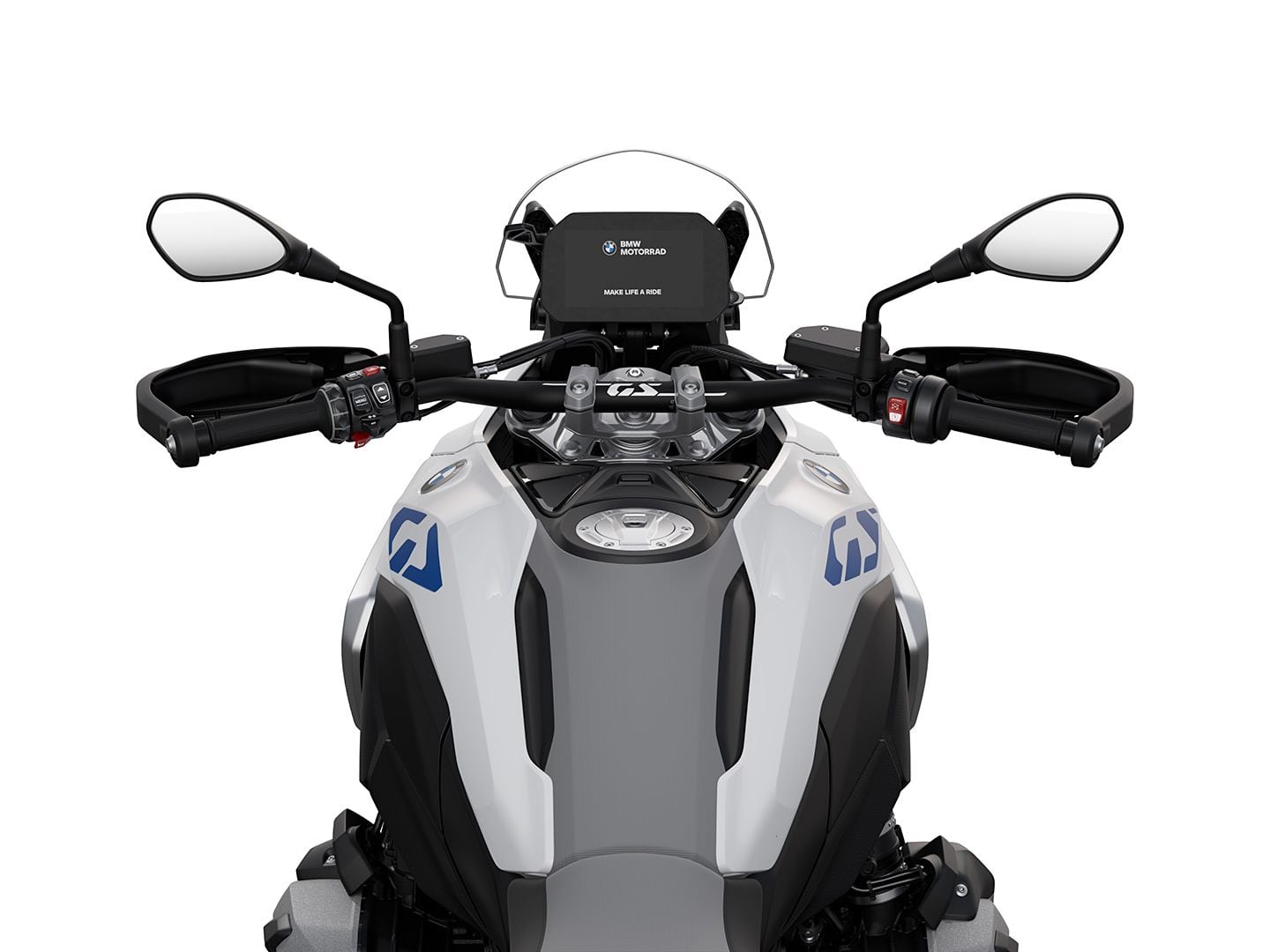 A 6.5-inch TFT connects the rider’s smartphone to the bike and is used to adjust rider preferences.