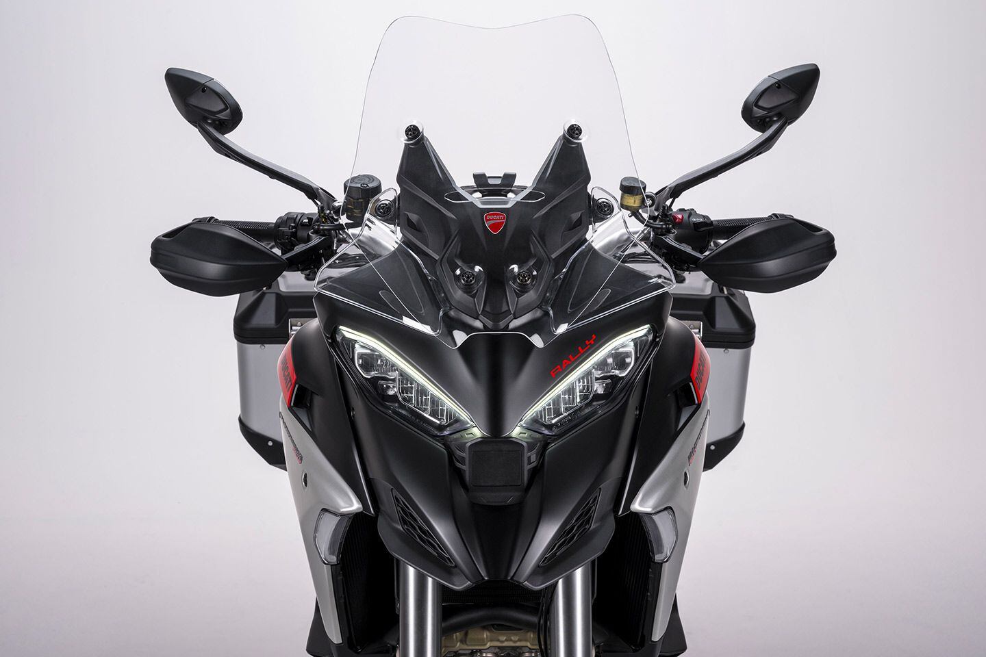 A wider and taller windscreen is fitted to the Multistrada V4 Rally.