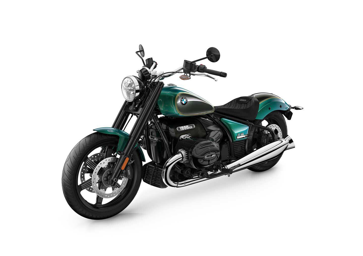 2024 BMW R 18 in Option 719 Velvet Green.