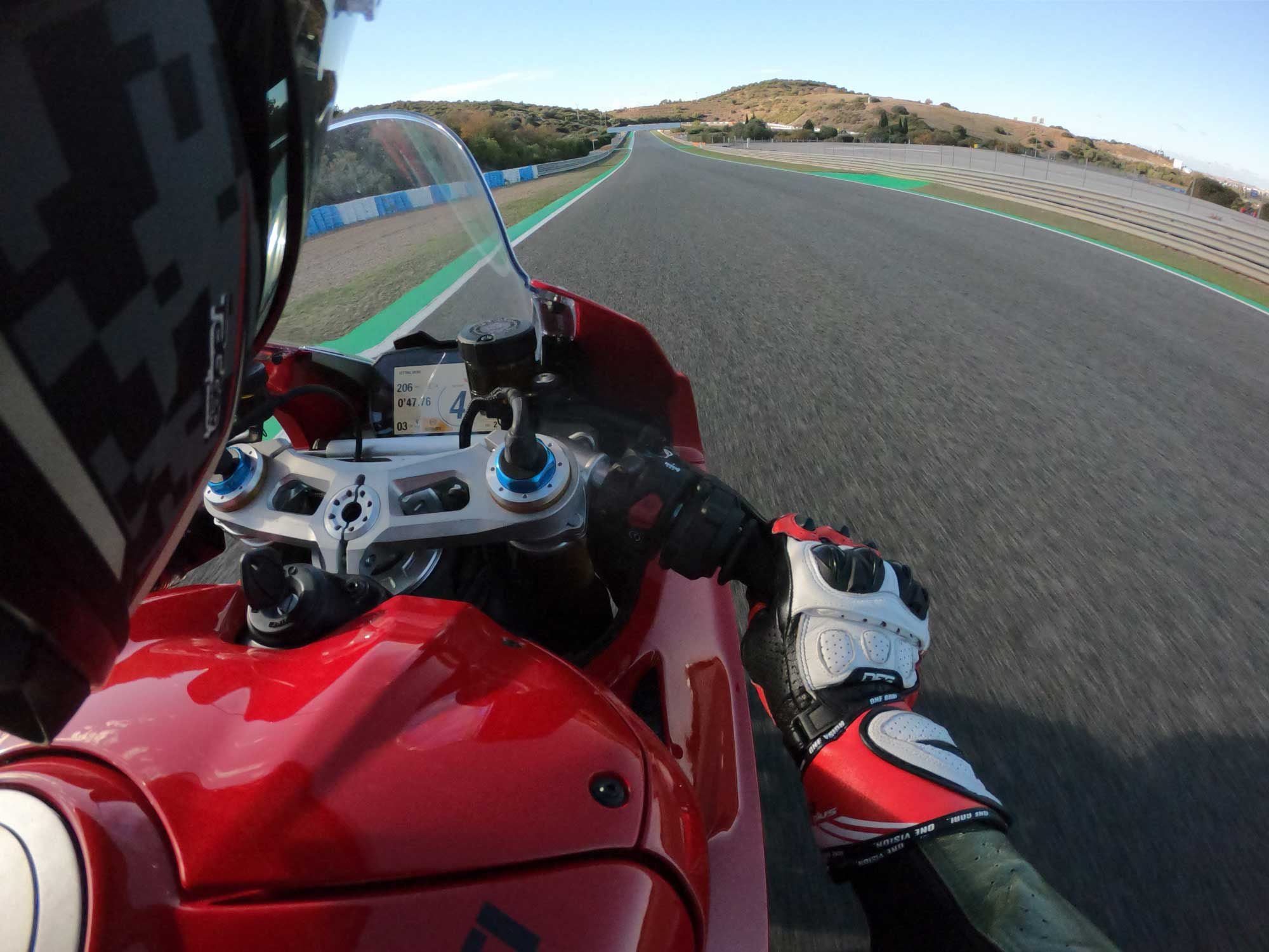 We were impressed with the intimate feel of the Panigale’s 1,103cc V-Four in its most aggressive Full power setting.