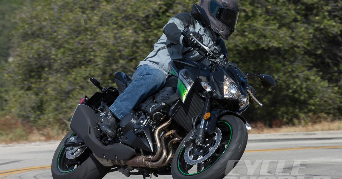 2014 Kawasaki Ninja 650 ABS Walkaround - 2014 Montreal 