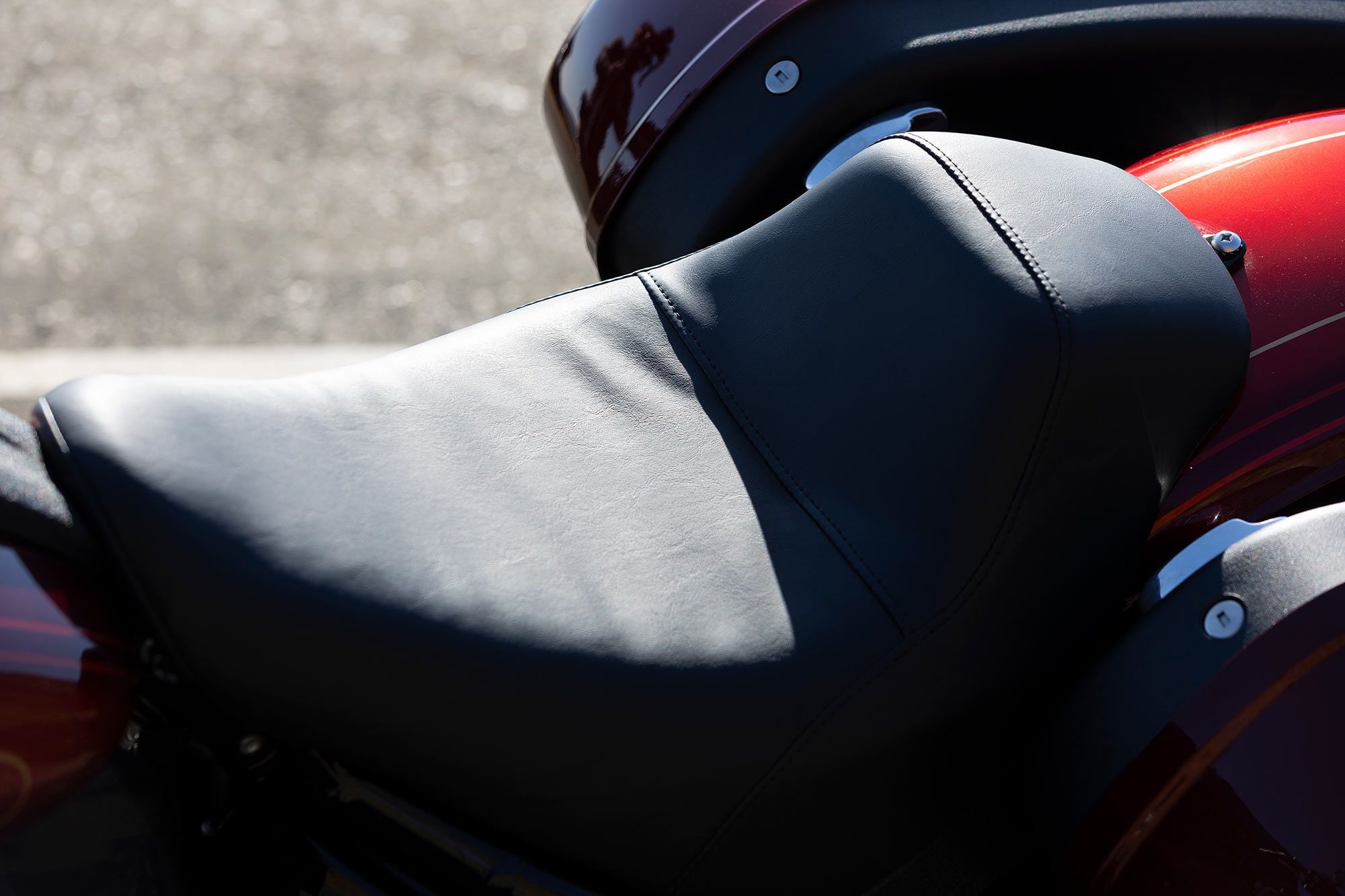 With only a solo saddle, the Low Rider El Diablo is not designed for two-up cruising.