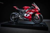 Full carbon-fiber bodywork graces the Superleggera V4 Centenario.