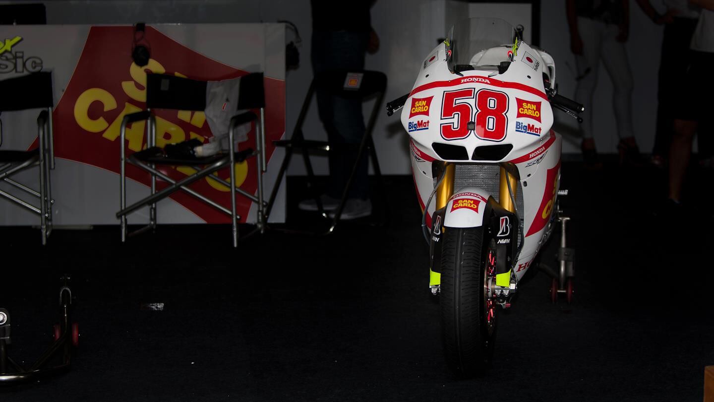 Marco Simoncelli Dies in Horrific MotoGP Accident at Malaysian Grand ...