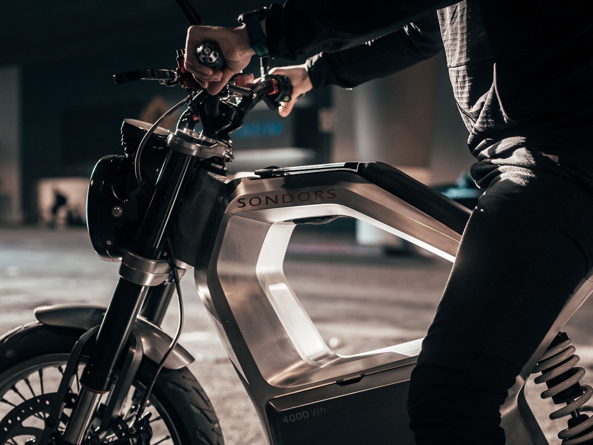 The lightweight “exo-frame” of the Metacycle is a single cast aluminum piece.